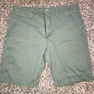 Men’s olive flat front shorts